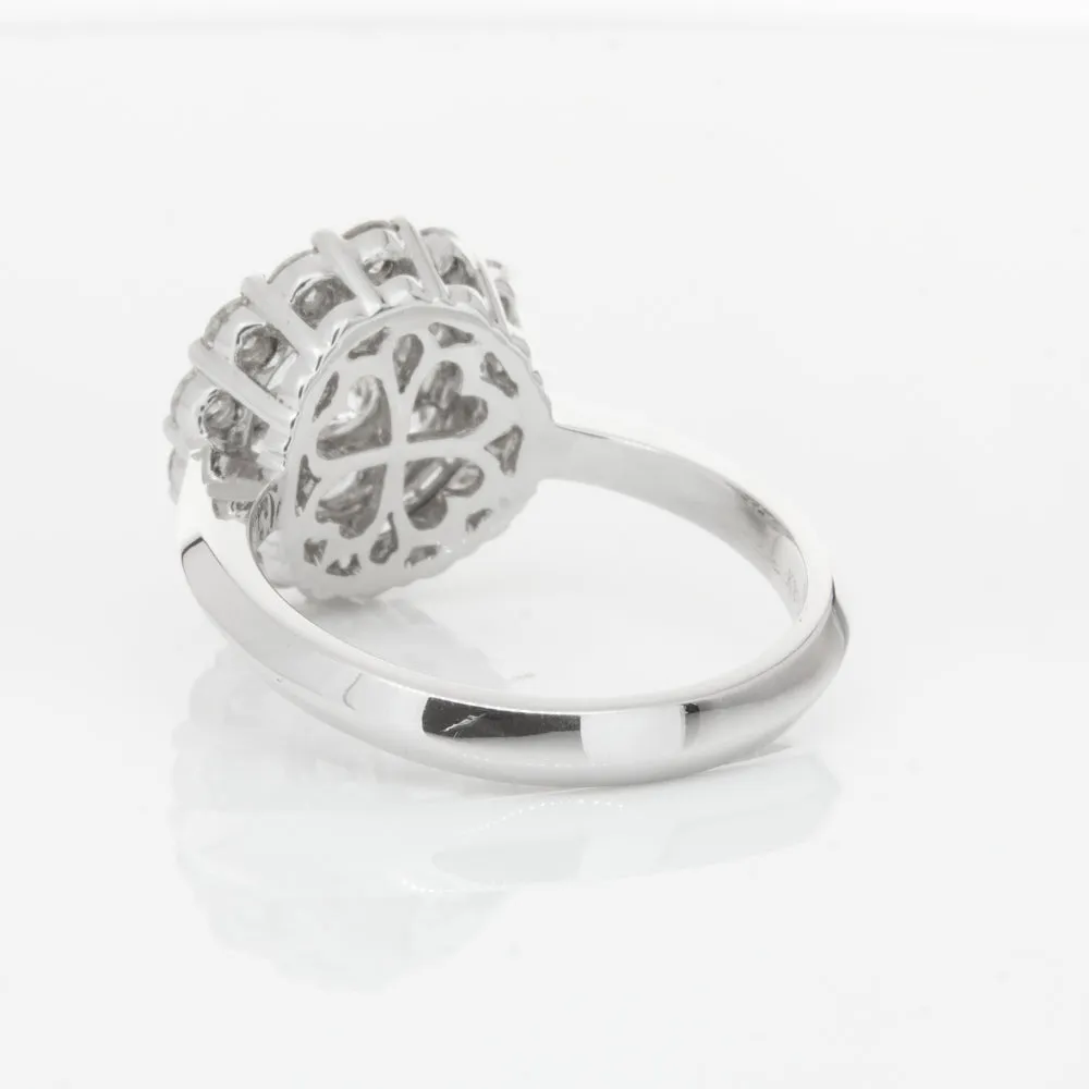 18ct White Gold Diamond Cluster Ring