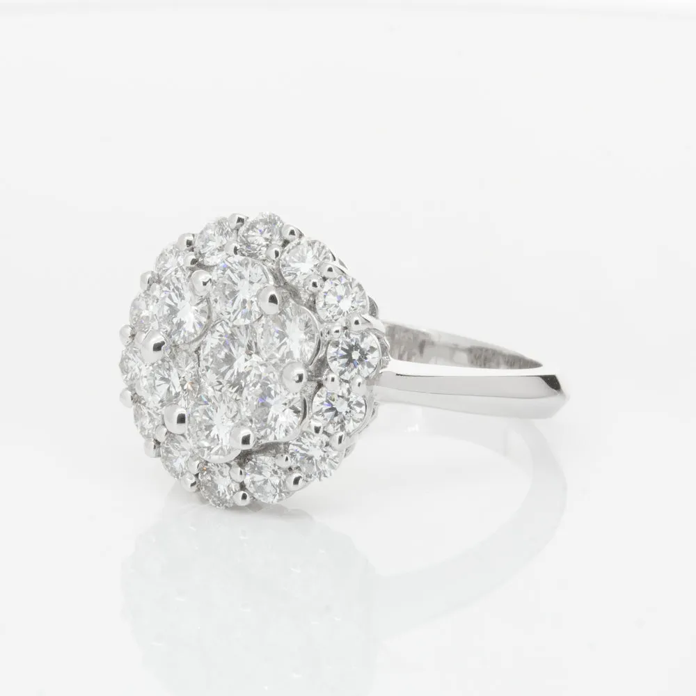 18ct White Gold Diamond Cluster Ring