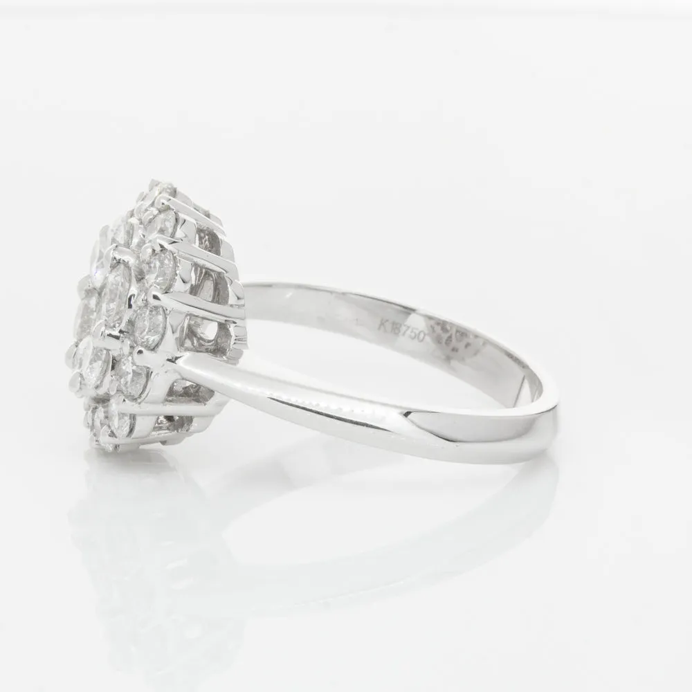 18ct White Gold Diamond Cluster Ring