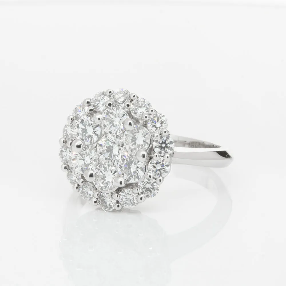 18ct White Gold Diamond Cluster Ring