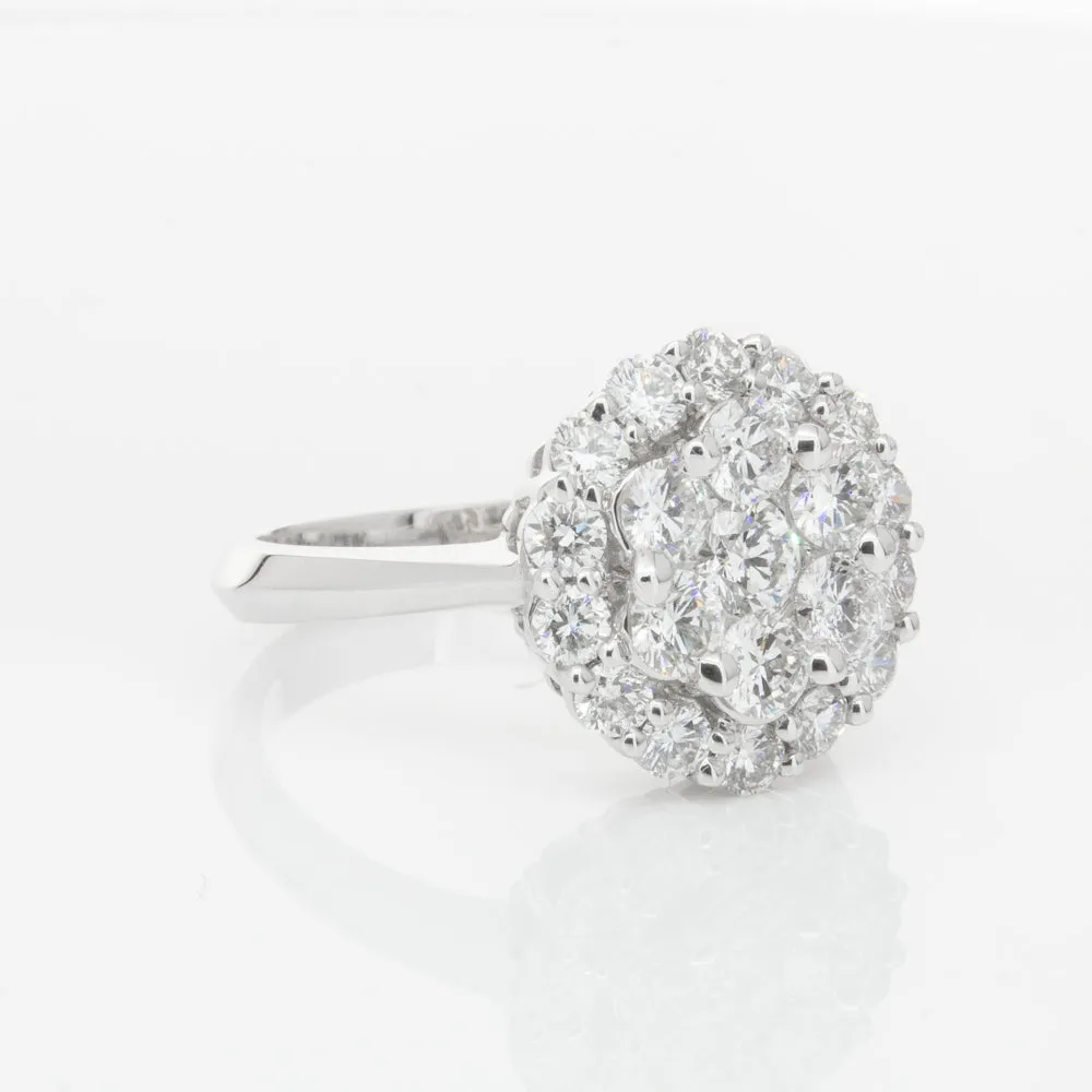 18ct White Gold Diamond Cluster Ring