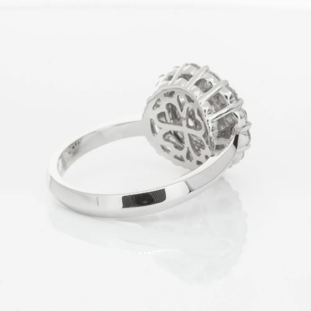 18ct White Gold Diamond Cluster Ring