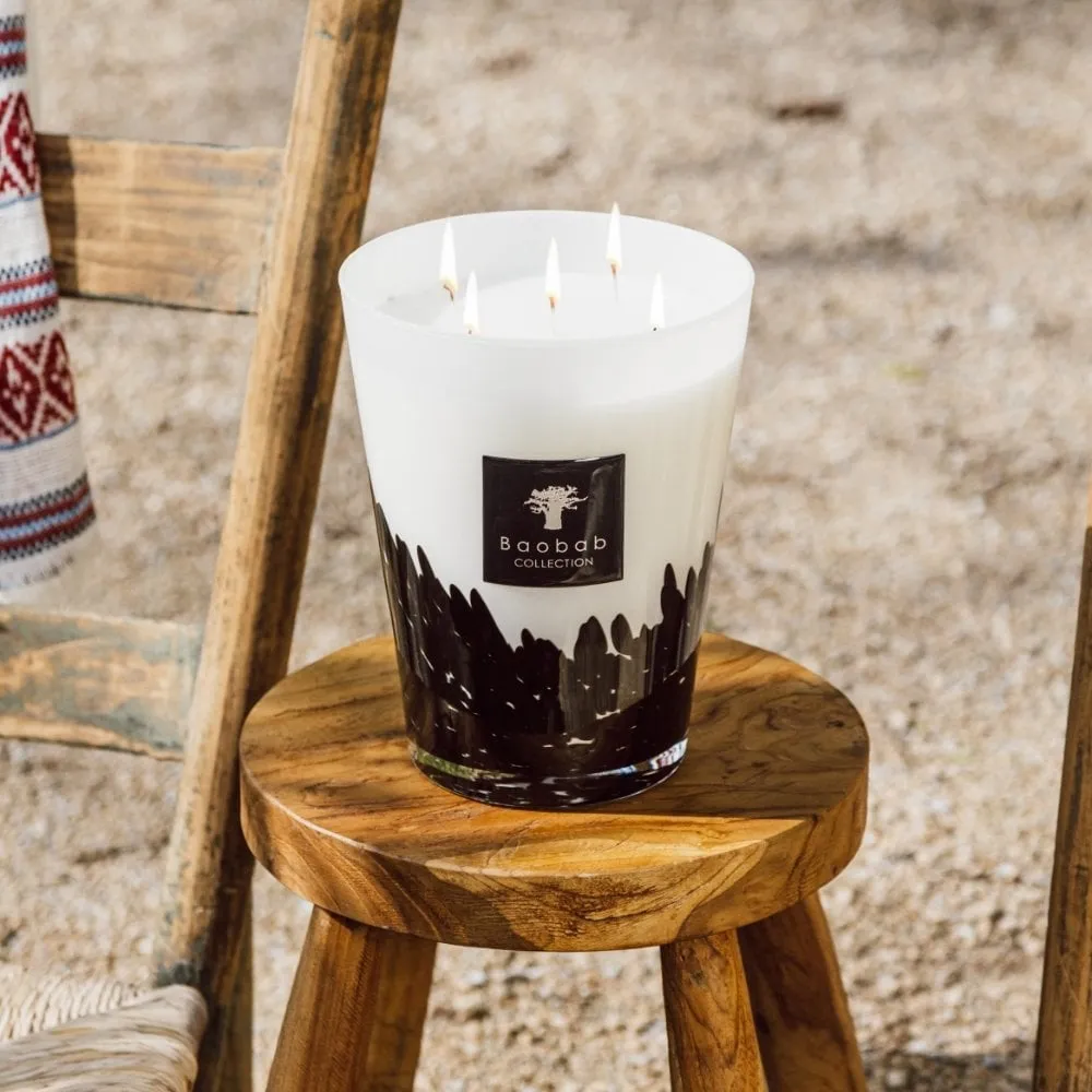 Baobab Collection Max 16 Feathers Candle
