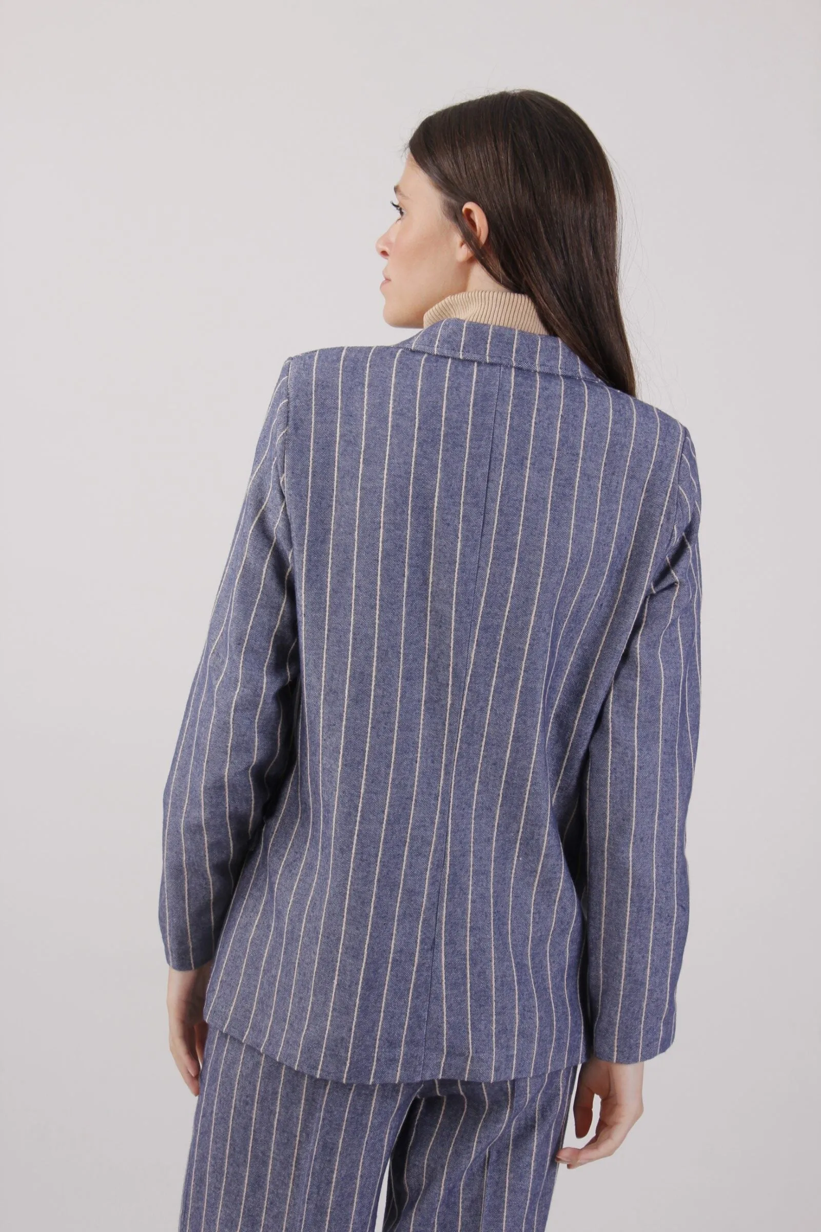 BLUE PINSTRIPED CHIC BLAZER