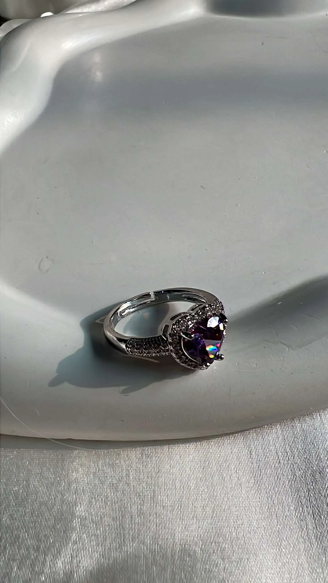 Chic heart ring