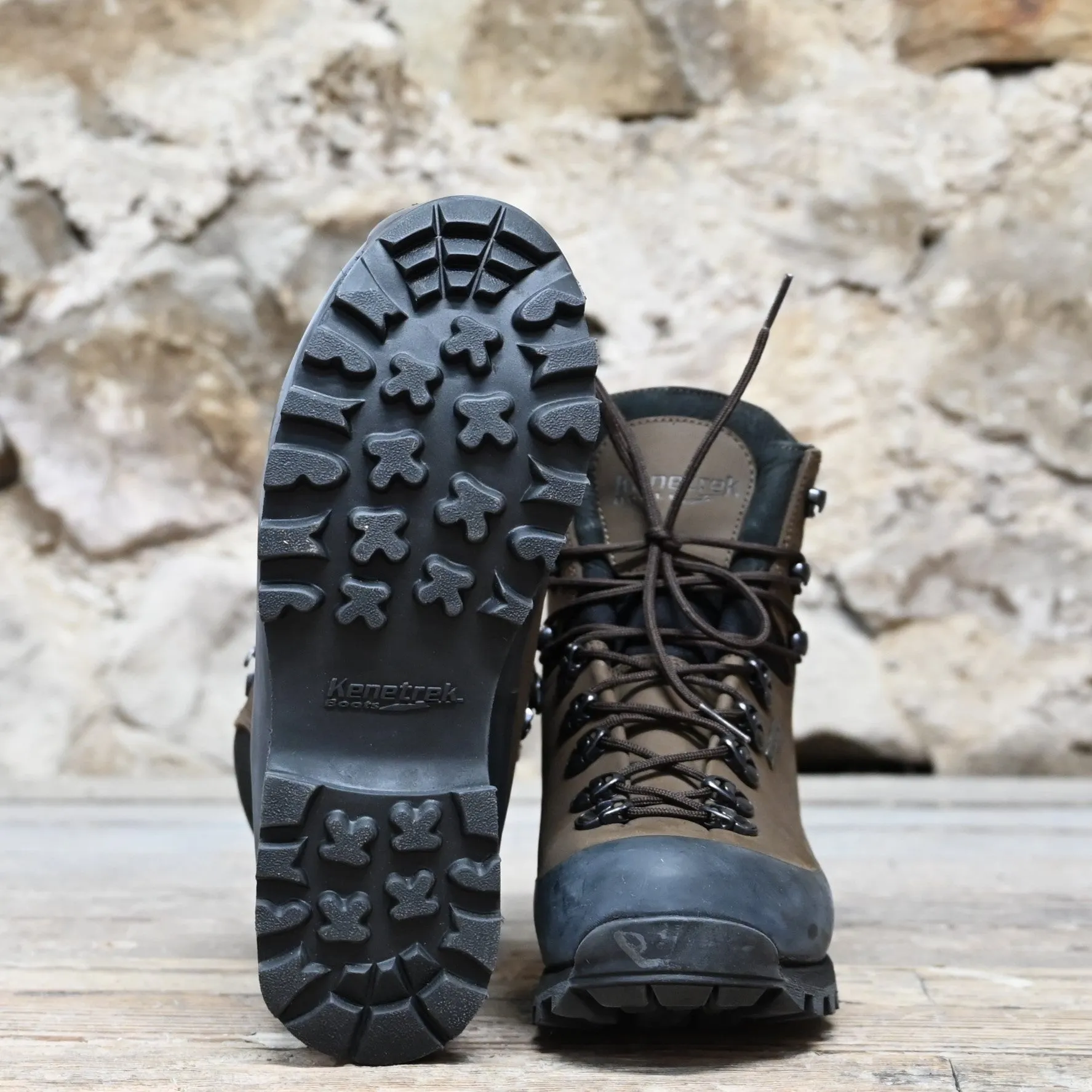 Kenetrek 7" Hardscrabble Hiker W/Lightweight K Talon Outsoles