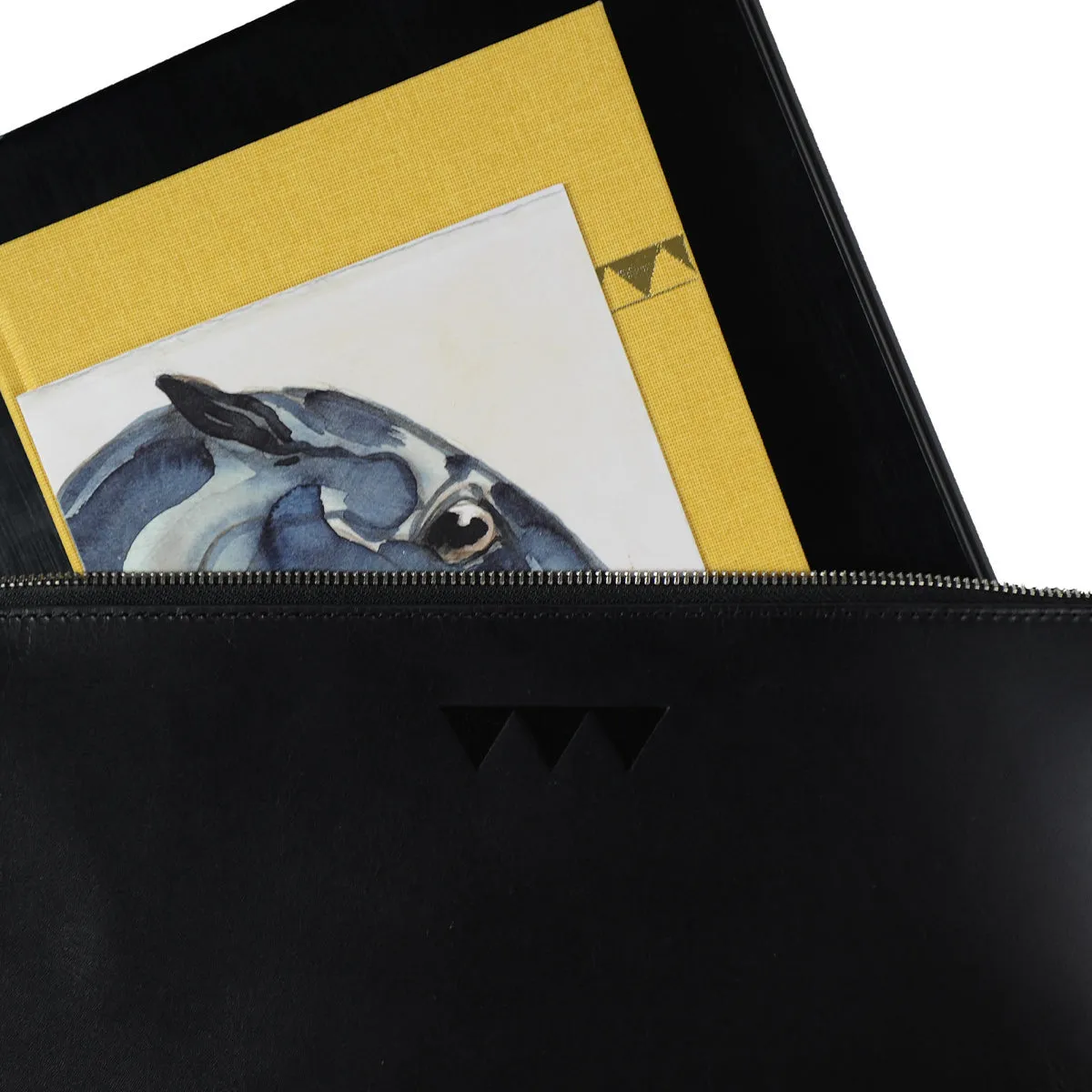Lisen Laptop Case in Veg. Tanned Leather - Black