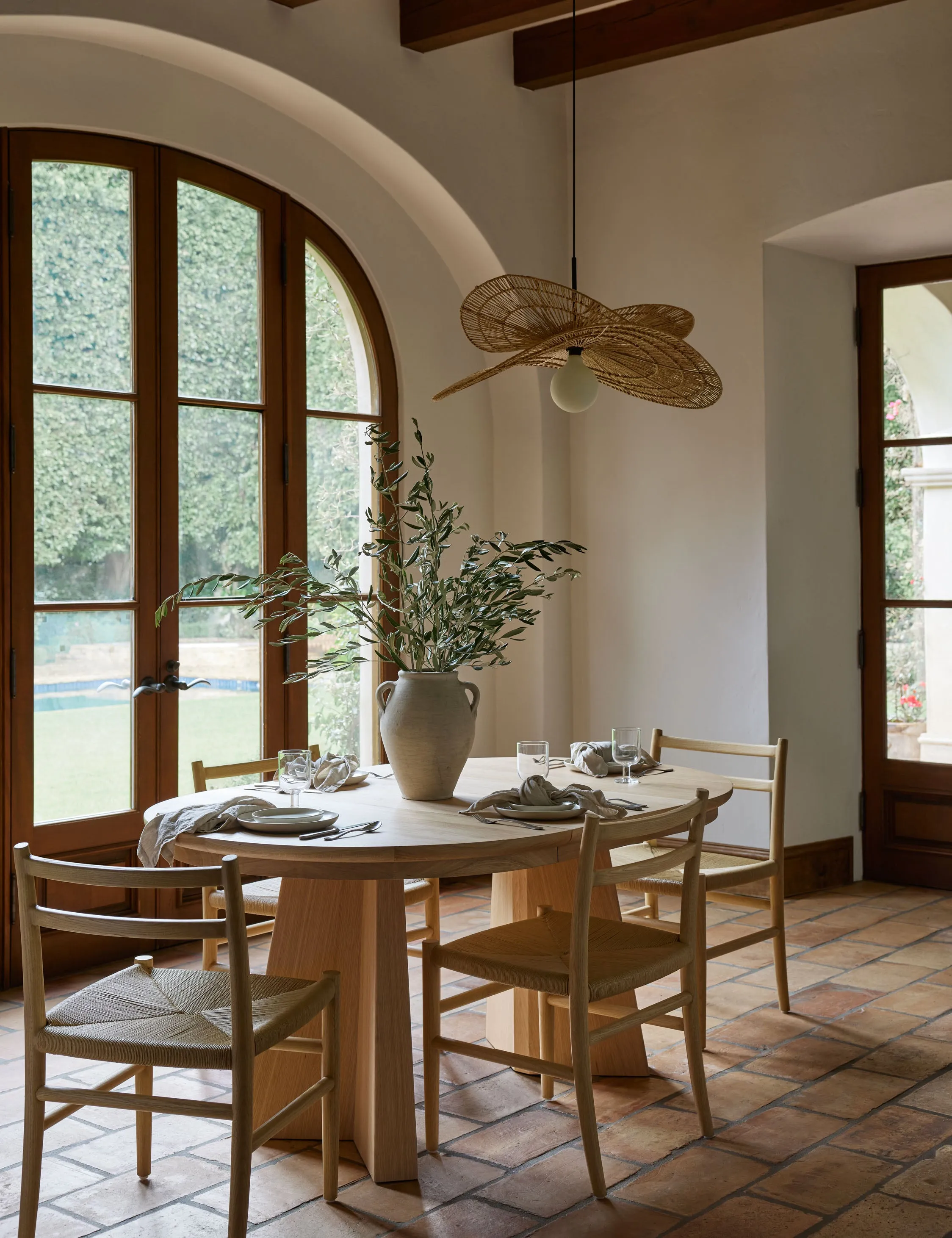 Nycola Extendable Oval Dining Table