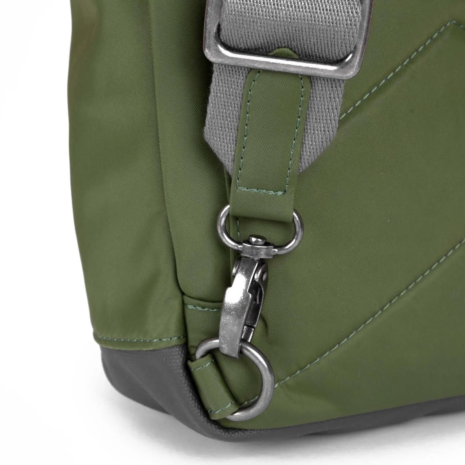 ROKA Willesden B Large Recycled Nylon Bag - Avocado